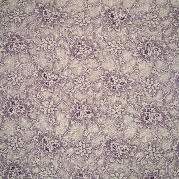 VTG Purple Flower Print with Vines on Cream by Springs Creative - 1/2 Yard - Picture 1 of 6